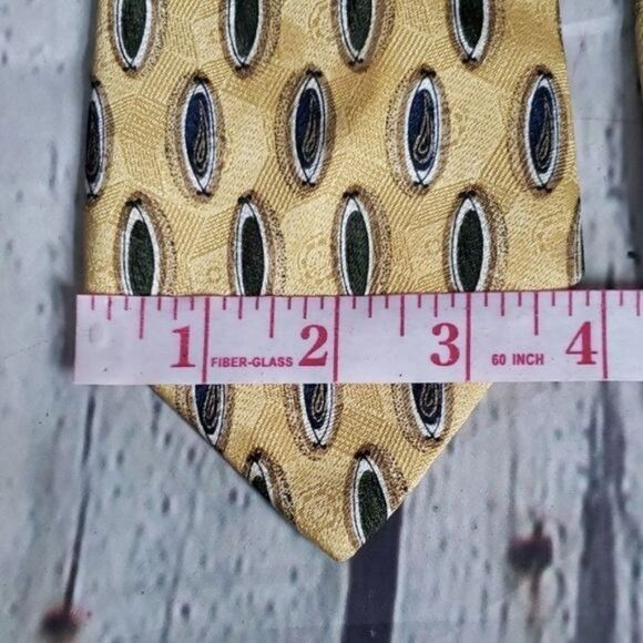 Halston Yellow Oval Pattern Silk Neck Tie - Picture 6 of 7